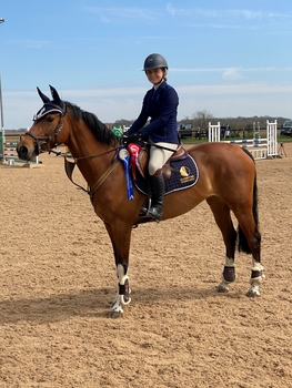 Abigail Leadbetter & Hearts Cruise win the First Equissage Pulse Senior British Novice Second Round at Speetley Equestrian Centre Abigail Leadbetter & Hearts Cruise win the First Equissage Pulse Senior British Novice Second Round at Speetley Equestrian Centre